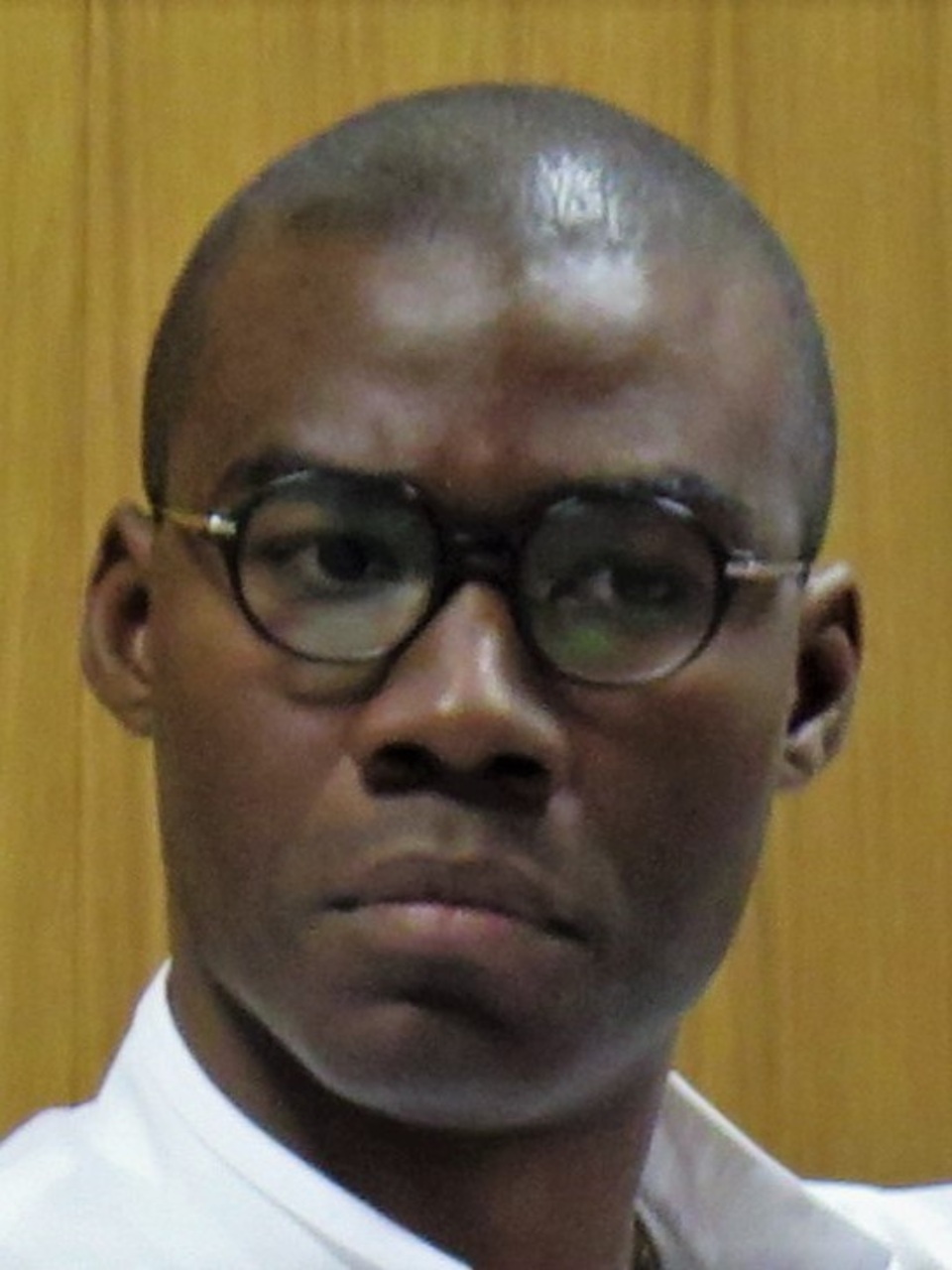 7_Luanda_Curatori_Osvaldo-Sebastiao-da-Silva.png