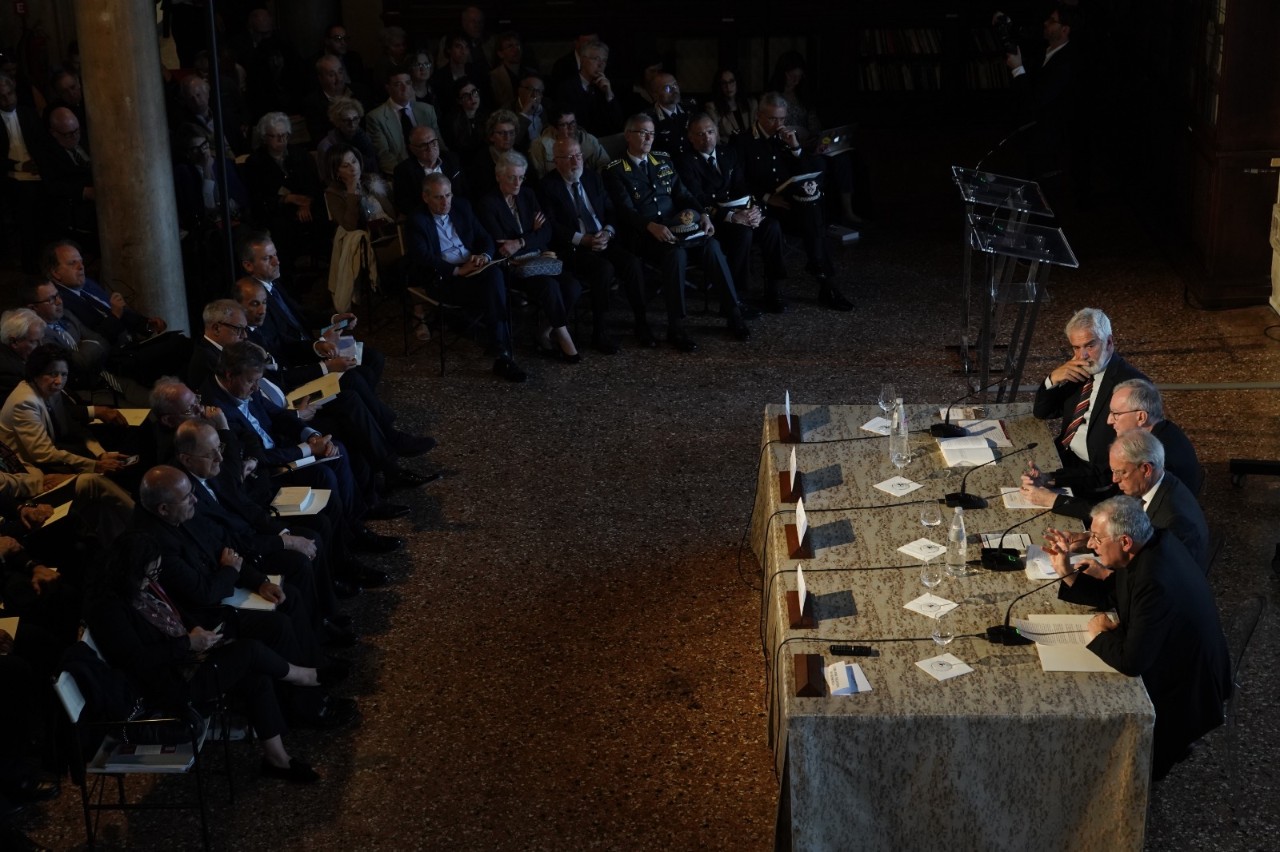 13Biennale-Parolin.jpg
