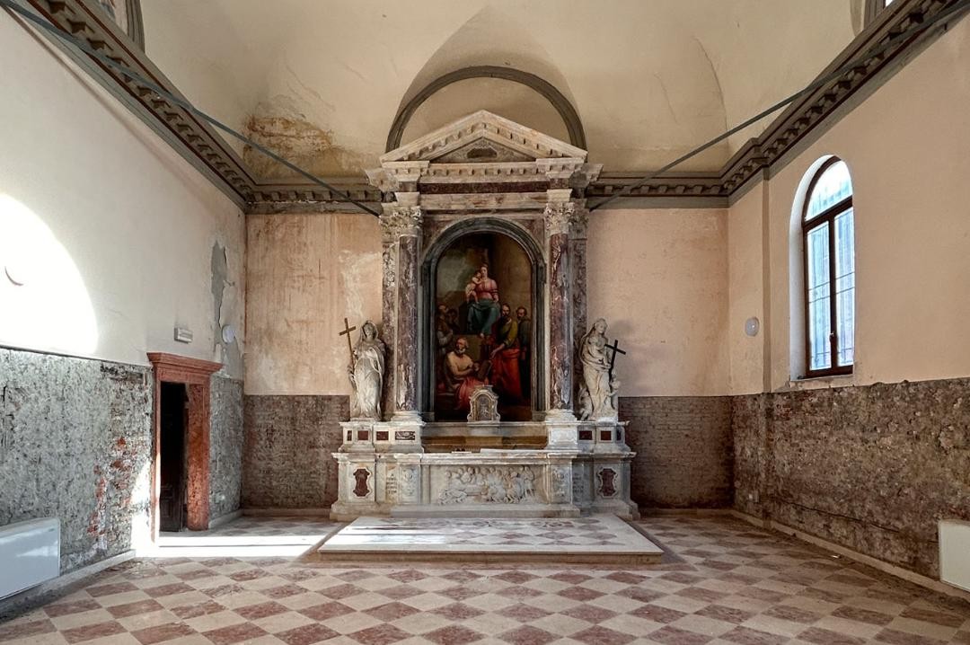 OPERA-APERTA.jpg