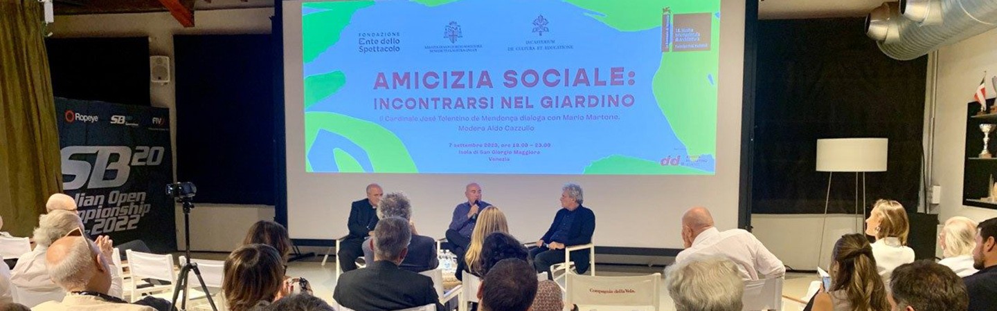 Un momento del dialogo tra il cardinale de Mendonça e Mario Marrtone