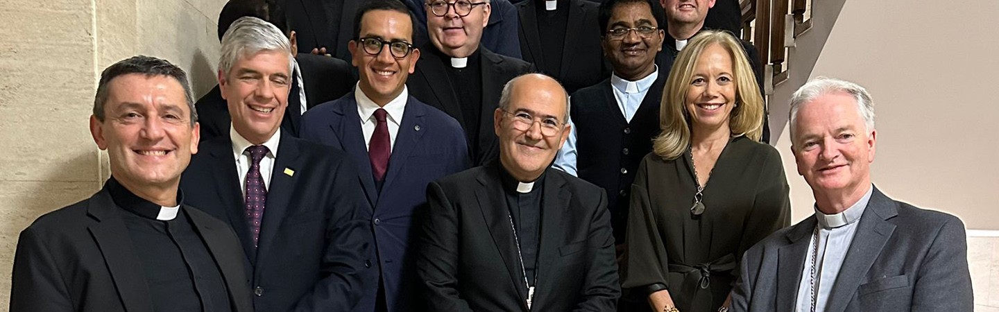 Incontro “Tempo d’ascolto”, durante il quale S. E. R. Cardinale José Tolentino de Mendonça, i Superiori e gli Officiali hanno potuto confrontarsi con i rappresentanti di molteplici associazioni di università cattoliche da tutto il mondo. 